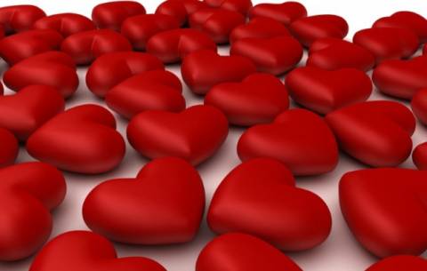 Una vacanza d'amore a San Valentino in Romania con belle ragazze Prendi adesso una vacanza d'amore in Romania con belle ragazze a San Valentino party